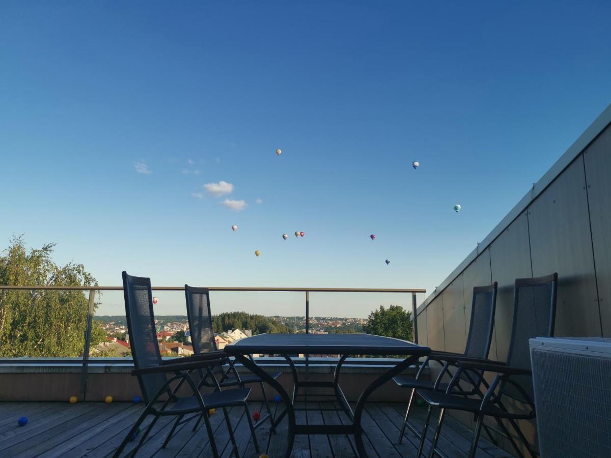 Apartamento Luxury Penthouse With Large Terrace & Panoramic Old Town View Vilna Exterior foto